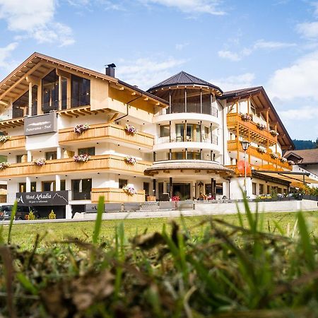 Hotel Arkadia - "Adults Only" Corvara In Badia Kültér fotó