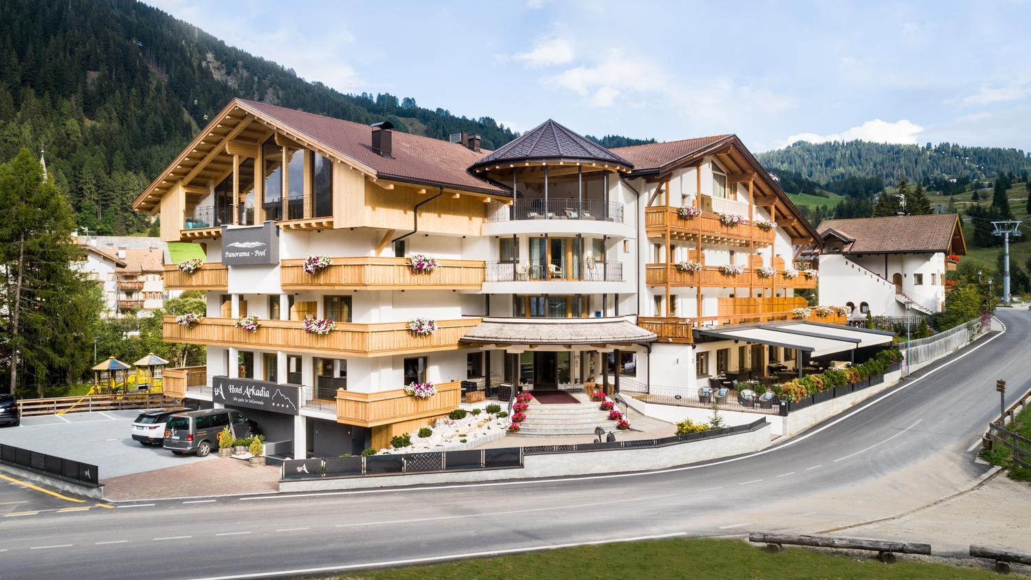 Hotel Arkadia - "Adults Only" Corvara In Badia Kültér fotó